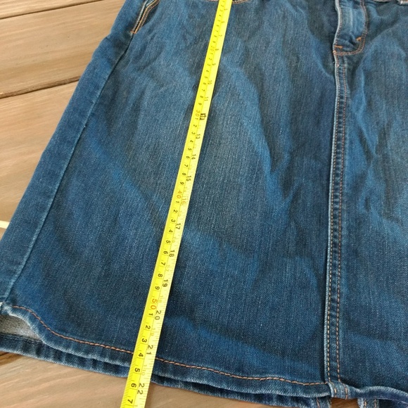 Levis Mid Length Denim Skirt - Picture 3 of 8